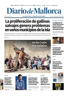 UN VIA CRUCIS MUY TURÍSTICO